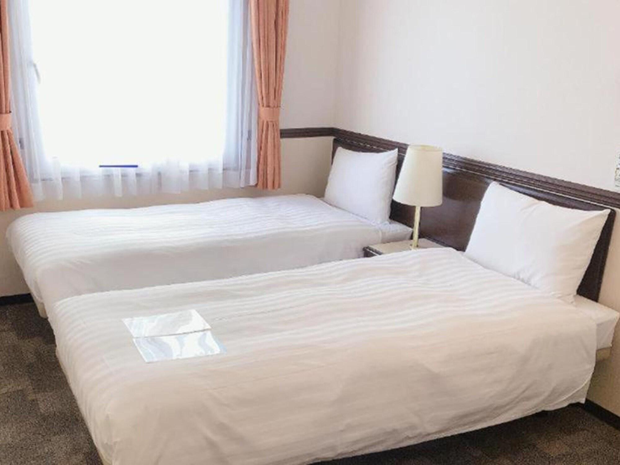 Toyoko Inn Shin-Osaka-Eki Higashi-Guchi Екстер'єр фото