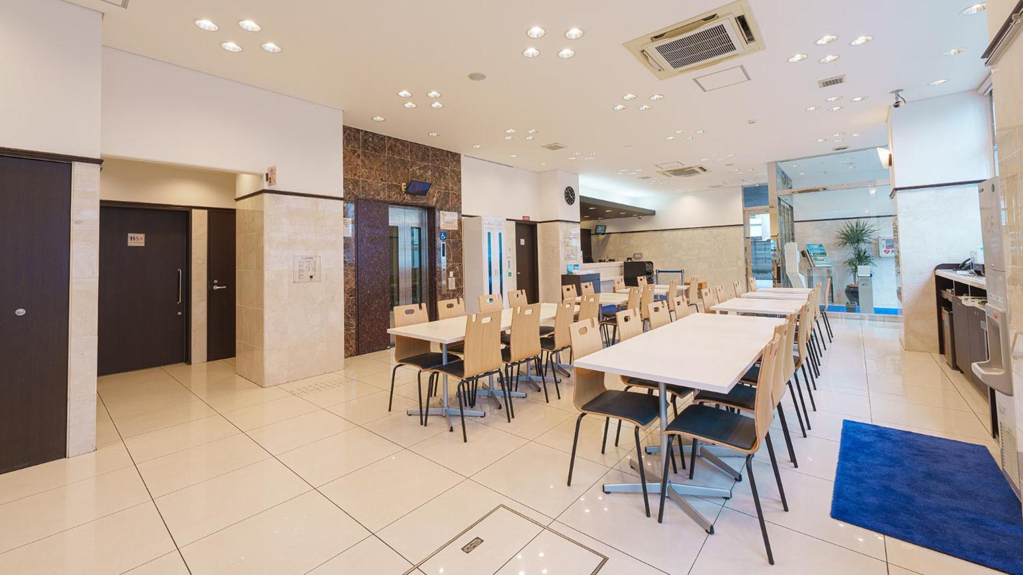 Toyoko Inn Shin-Osaka-Eki Higashi-Guchi Екстер'єр фото