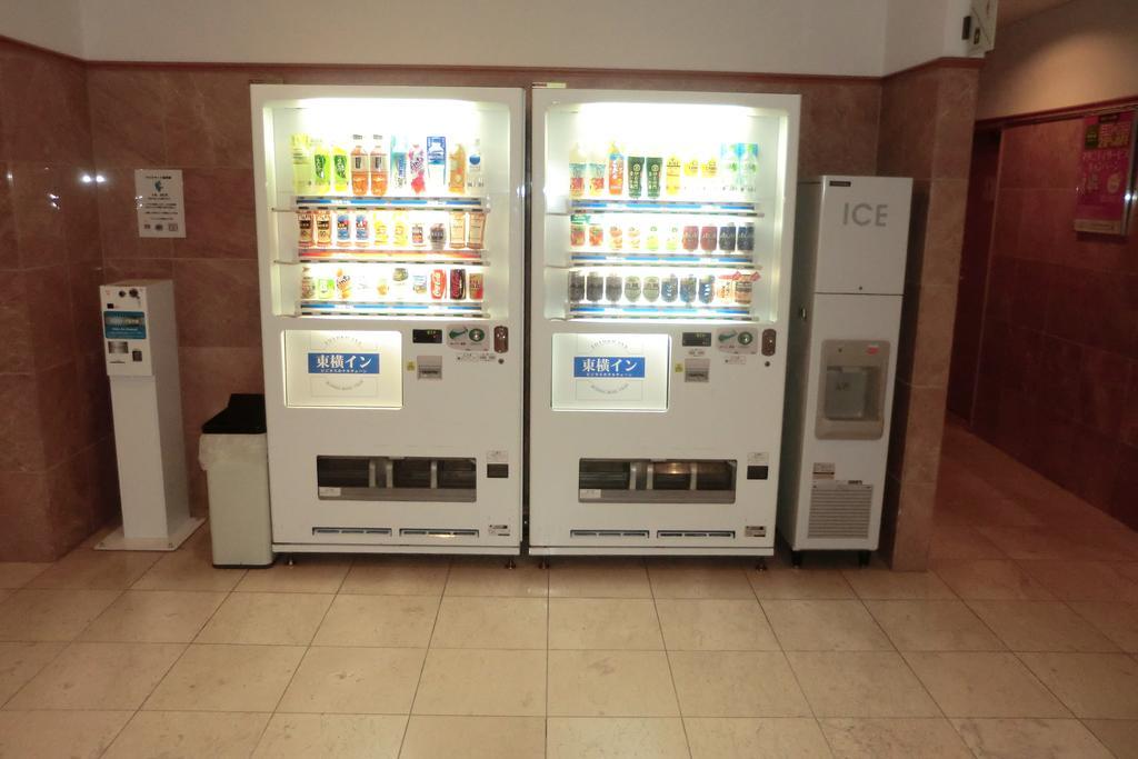 Toyoko Inn Shin-Osaka-Eki Higashi-Guchi Екстер'єр фото